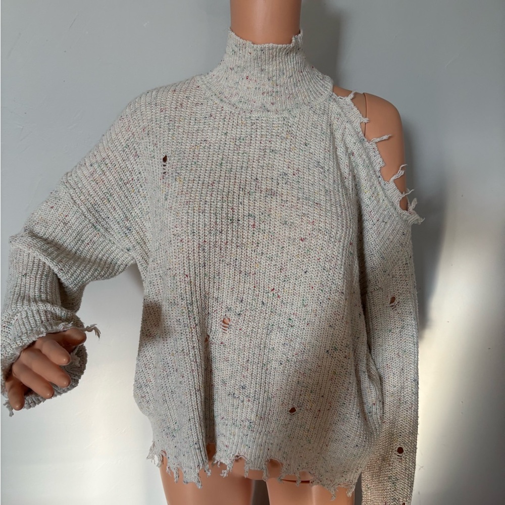Court DE Vague Size Large Women’s Knit Sweater